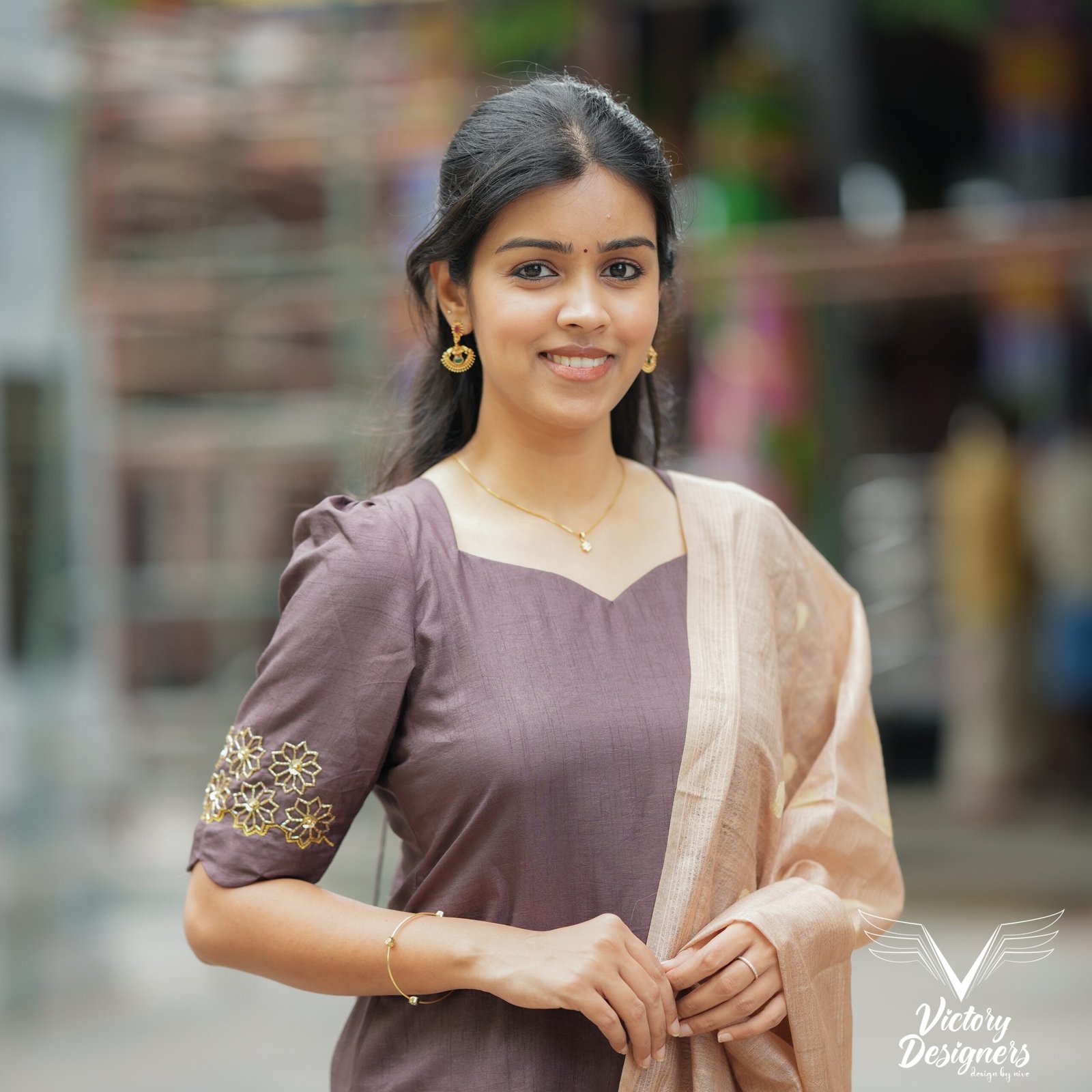 Pink Straight Kurta with Embroidered Sleeves