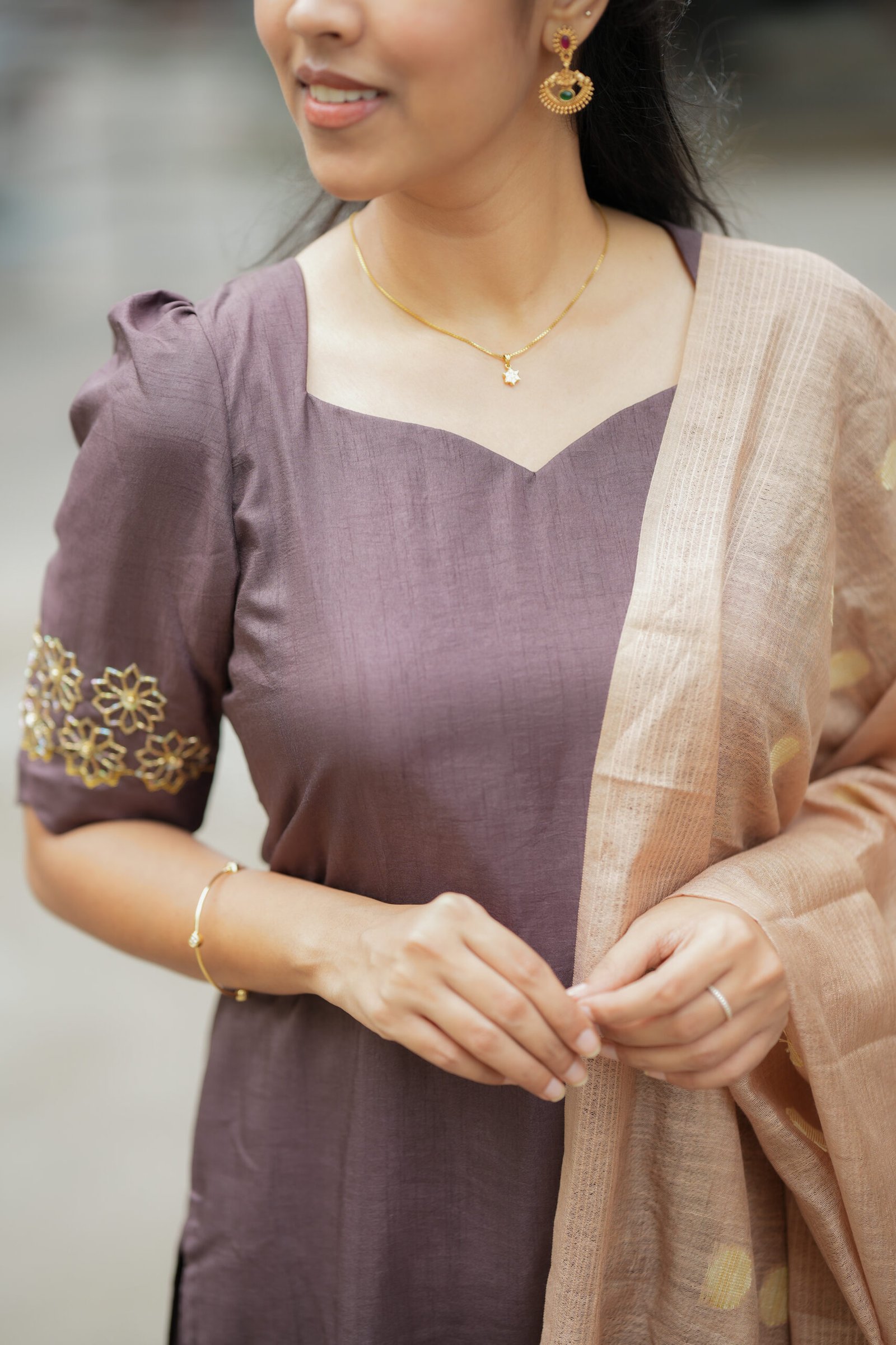 Pink Straight Kurta with Embroidered Sleeves - Image 4