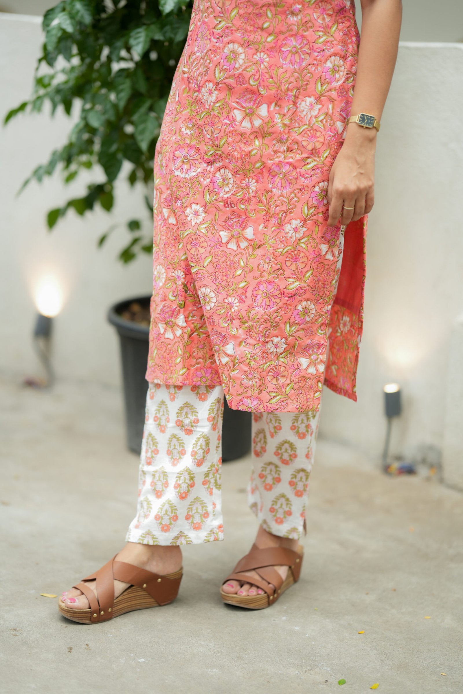 Red Floral Straight Kurta with Chevron Pants - Image 4