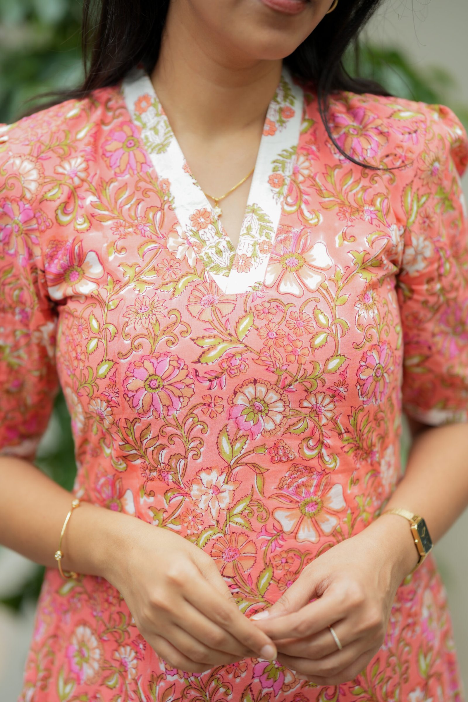 Red Floral Straight Kurta with Chevron Pants - Image 3